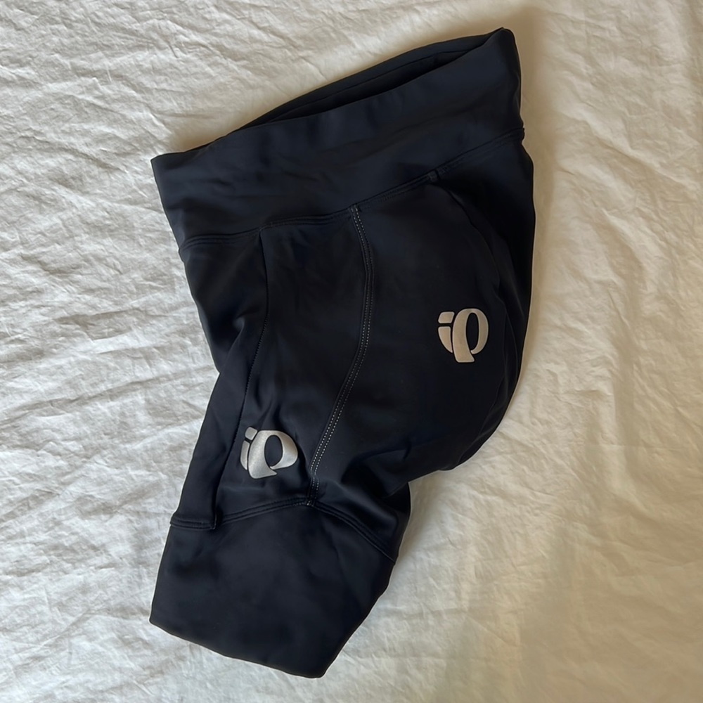 Pearl Izumi women’s select cycling shorts.
